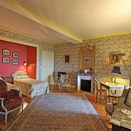 Bed & Breakfast Chateau De Vollore-Ville