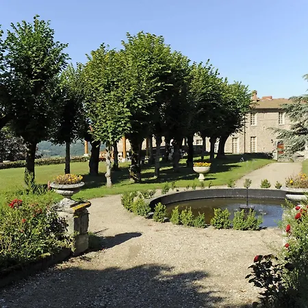 Chateau De Bed & Breakfast